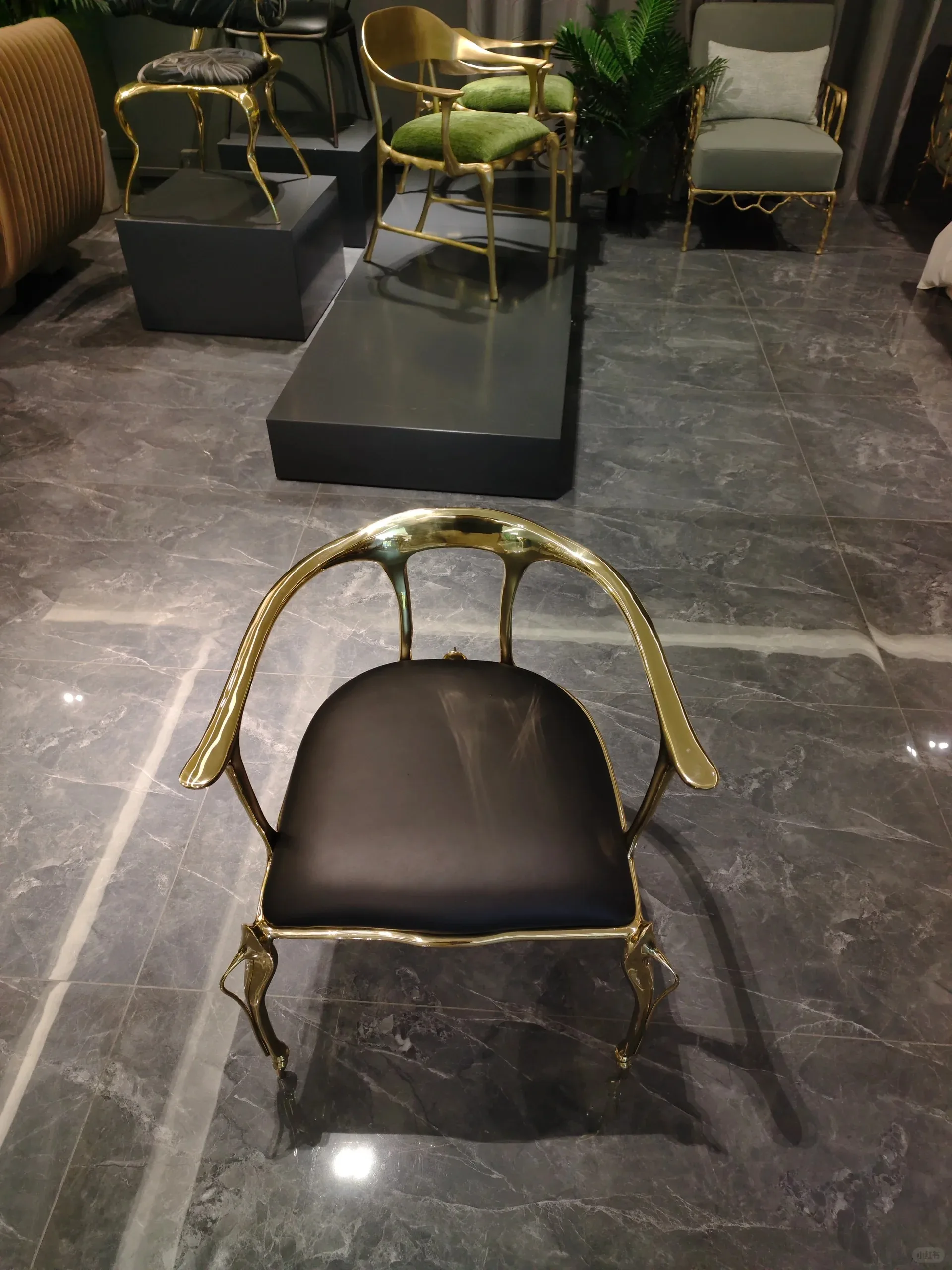 Vario amatų kambarį kėdė italų mados prabangus dizainas 3 kojos laisvalaikio kėdė, Žalvario, valgomojo kėdės